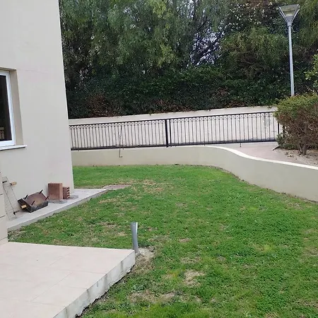 Gardens E5 * Pyla
