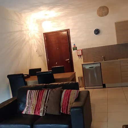 Апартаменты Gardens E5 *