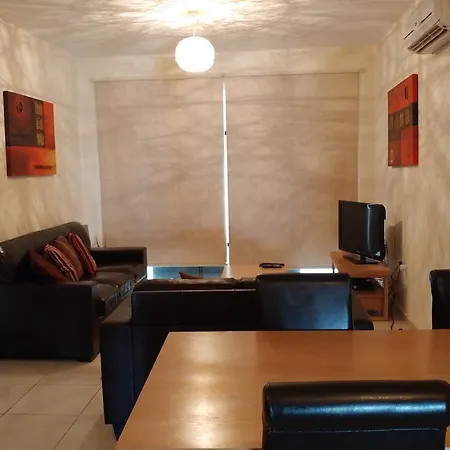 Gardens E5 *